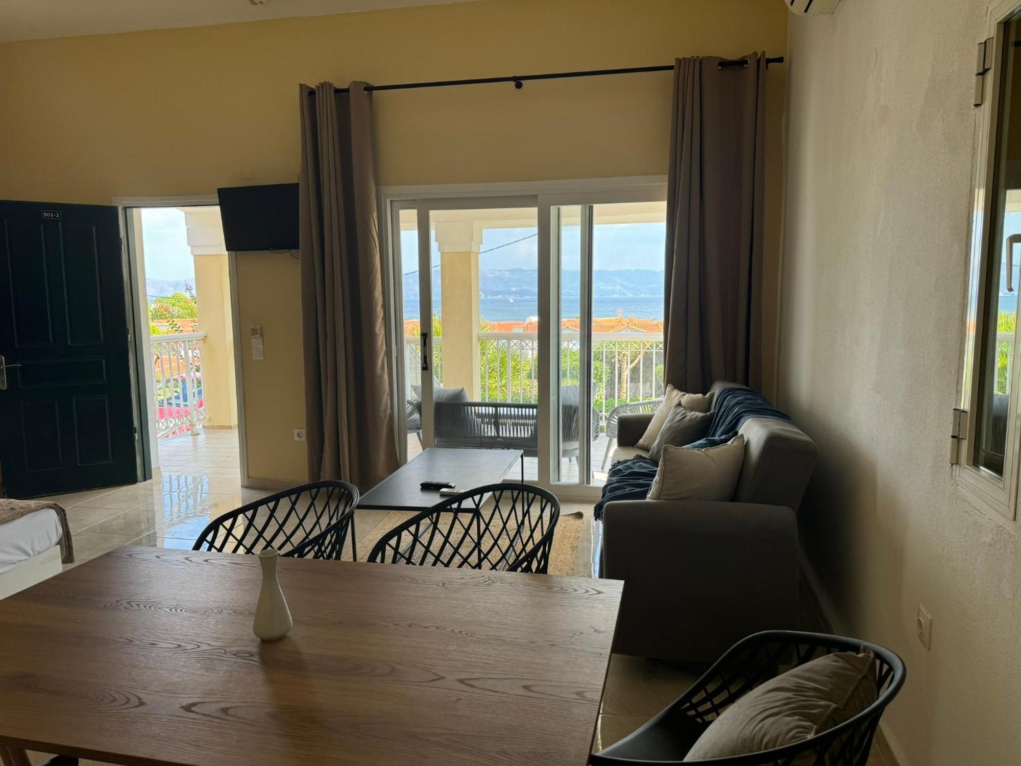 Mediterranean Blue Kavos Ngoại thất bức ảnh