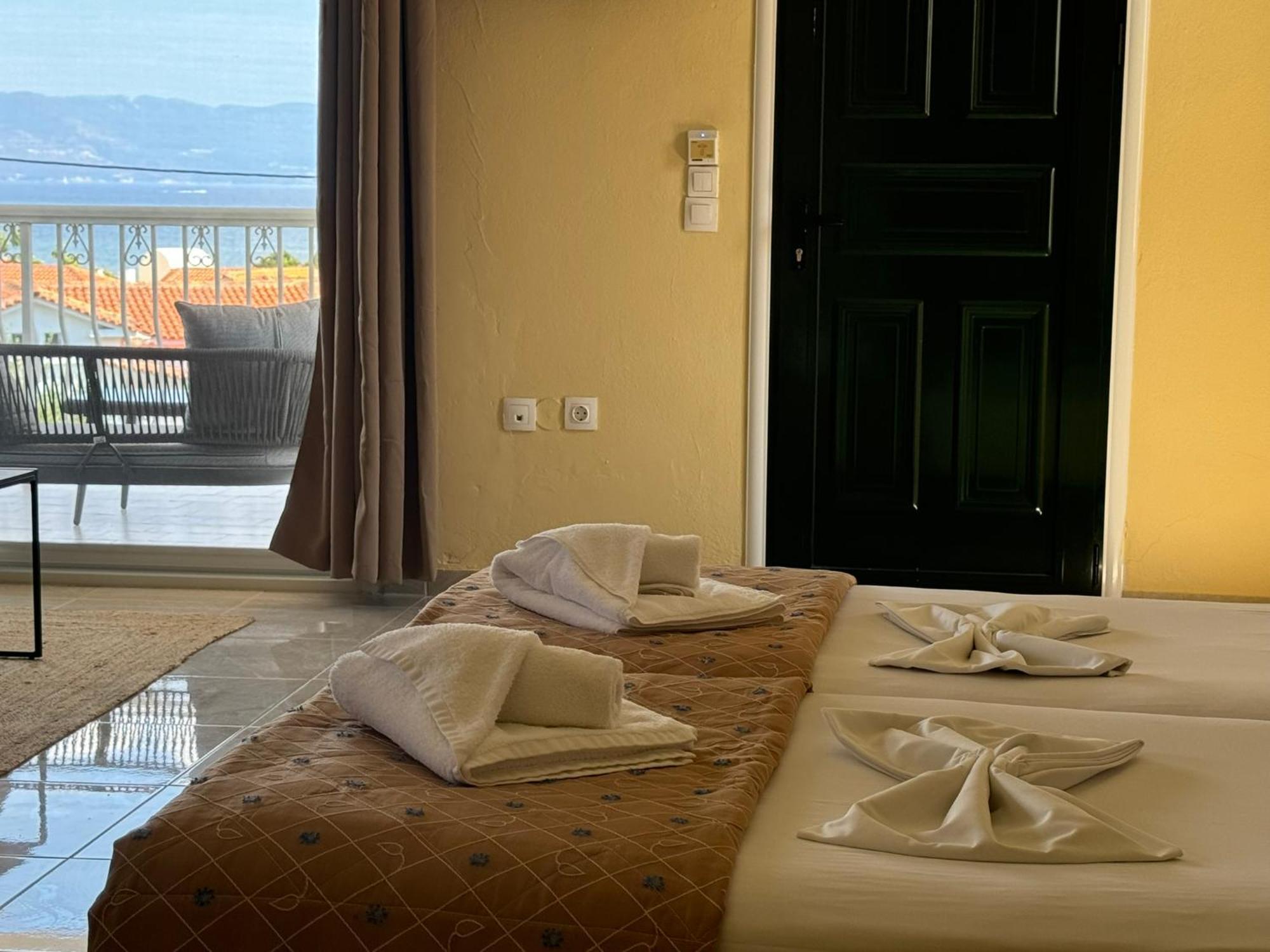 Mediterranean Blue Kavos Ngoại thất bức ảnh